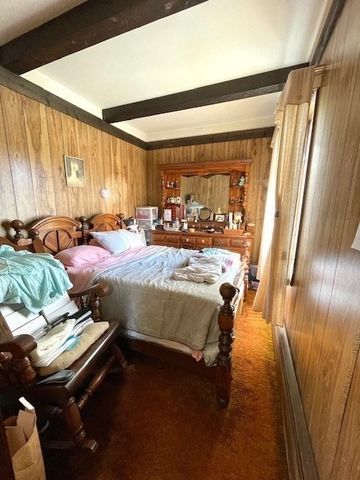 32 Woodstock St, Fall River, MA 02724