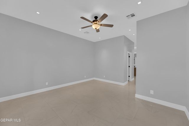 7549 Enchanted Park Drive, El Paso, TX 79911