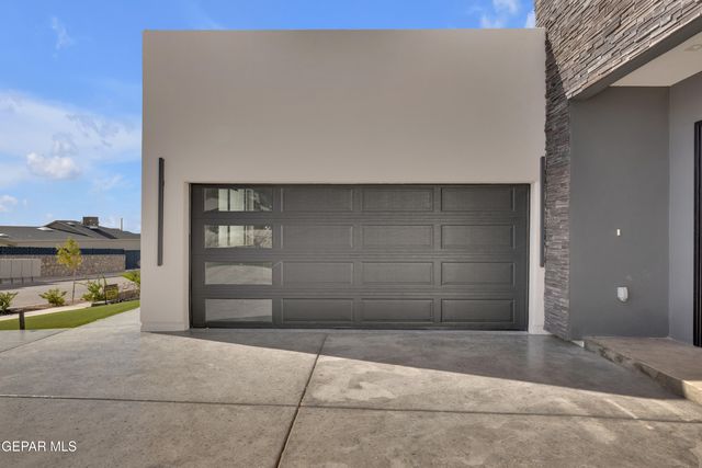 7549 Enchanted Park Drive, El Paso, TX 79911