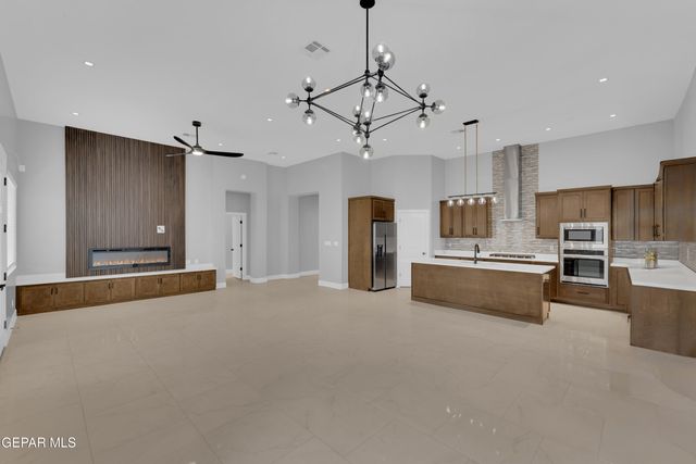 7549 Enchanted Park Drive, El Paso, TX 79911