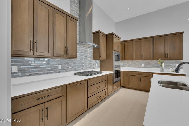 7549 Enchanted Park Drive, El Paso, TX 79911