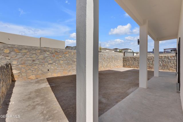 7549 Enchanted Park Drive, El Paso, TX 79911