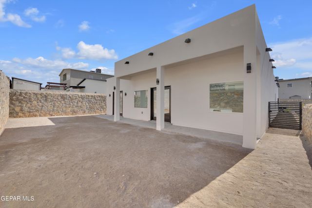 7549 Enchanted Park Drive, El Paso, TX 79911