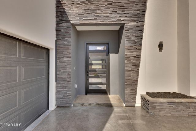 7549 Enchanted Park Drive, El Paso, TX 79911