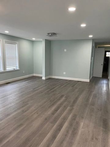 179 Ruskindale Rd 1, Boston, MA 02136