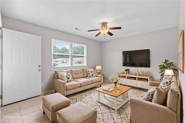 6048 Brookwood Dr Apt A, Suffolk, VA 23435