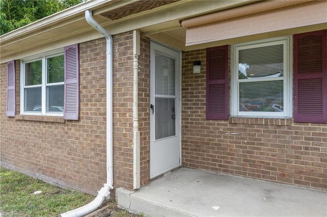 6048 Brookwood Dr Apt A, Suffolk, VA 23435