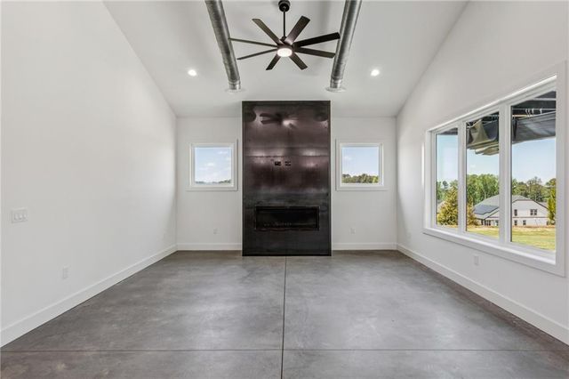 193 Laura Lake Road, Marietta, GA 30066