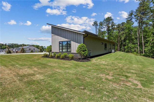 193 Laura Lake Road, Marietta, GA 30066