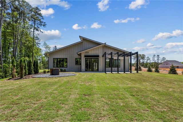 193 Laura Lake Road, Marietta, GA 30066
