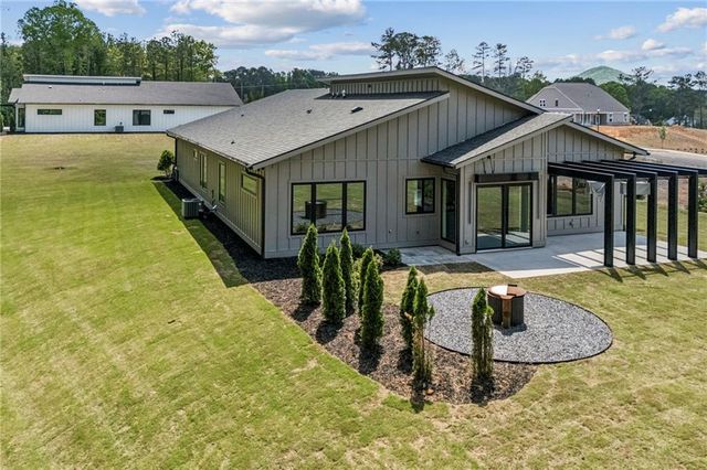 193 Laura Lake Road, Marietta, GA 30066