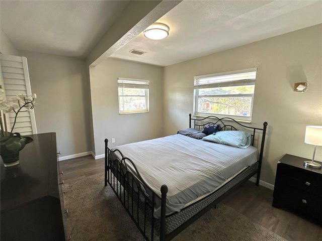 999 DR MARTIN LUTHER KING JR STREET S 4, St Petersburg, FL 33705