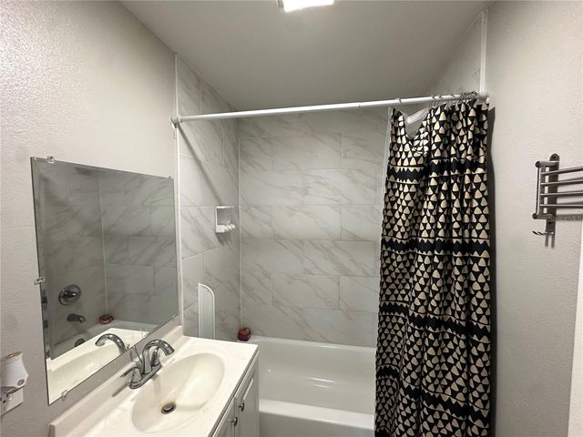 999 DR MARTIN LUTHER KING JR STREET S 4, St Petersburg, FL 33705