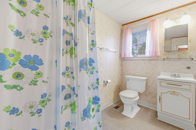 70 Wild Ammonoosuc Road, Haverhill, NH 03785