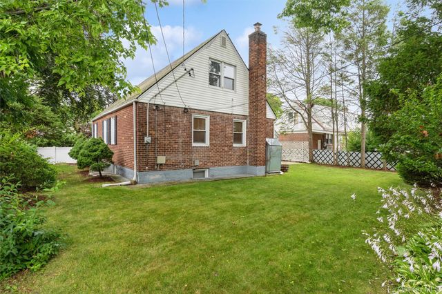 1493 New Hyde Park Drive, New Hyde Park, NY 11040