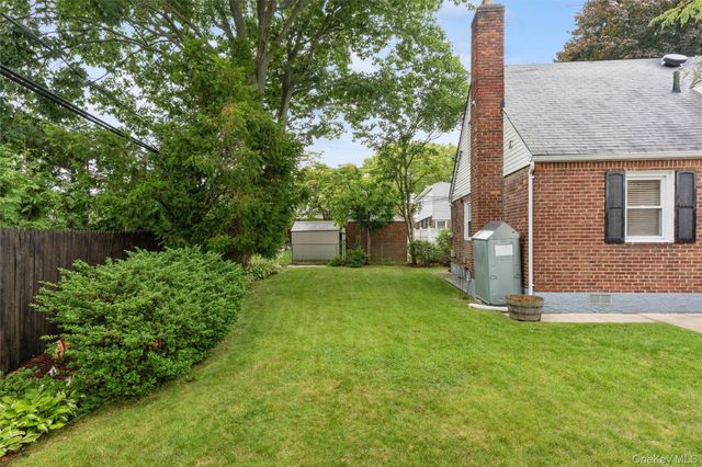 1493 New Hyde Park Drive, New Hyde Park, NY 11040