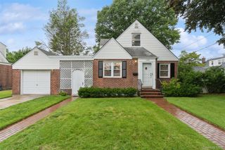 1493 New Hyde Park Drive, New Hyde Park, NY 11040