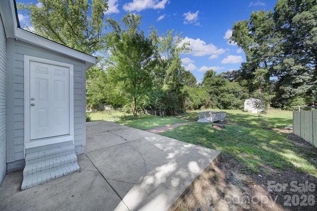 1801 Dallas Avenue, Charlotte, NC 28205