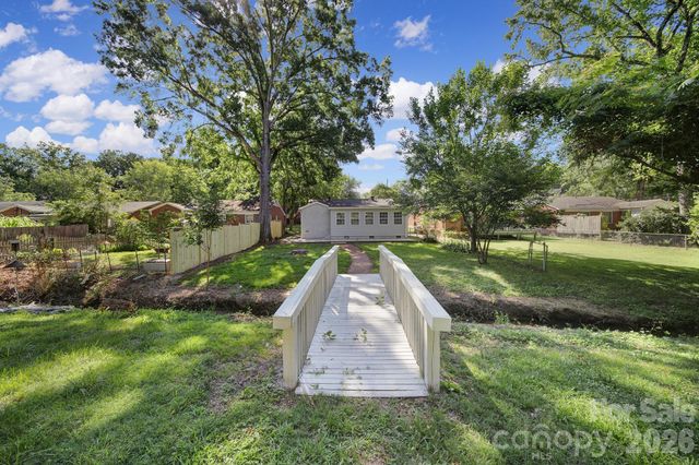 1801 Dallas Avenue, Charlotte, NC 28205