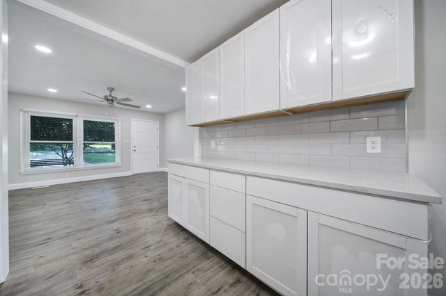 1801 Dallas Avenue, Charlotte, NC 28205