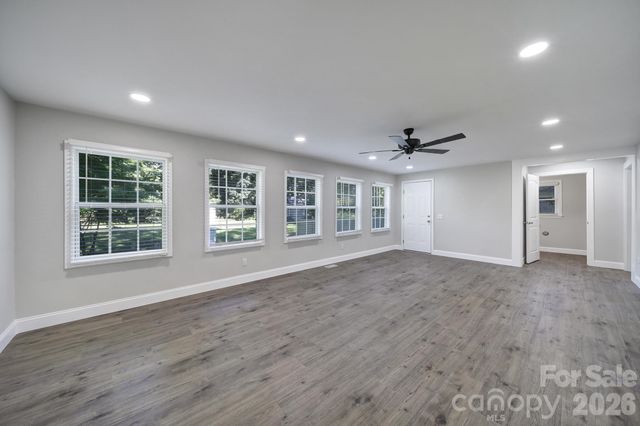 1801 Dallas Avenue, Charlotte, NC 28205
