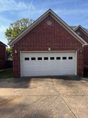 7361 W Ridge Circle, Sherwood, AR 72120