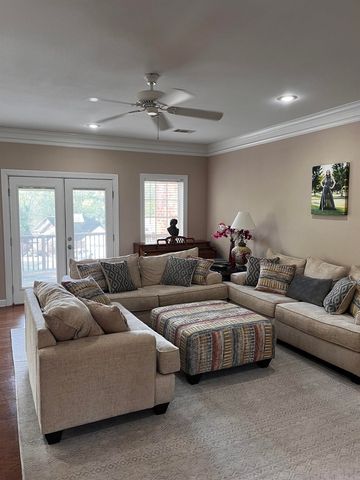 7361 W Ridge Circle, Sherwood, AR 72120