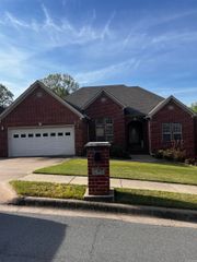 7361 W Ridge Circle, Sherwood, AR 72120