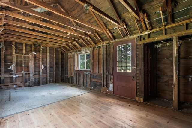 533 Scituate Avenue, Cranston, RI 02920
