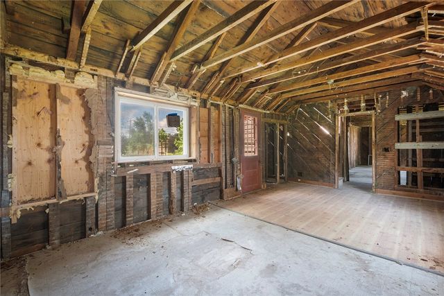 533 Scituate Avenue, Cranston, RI 02920