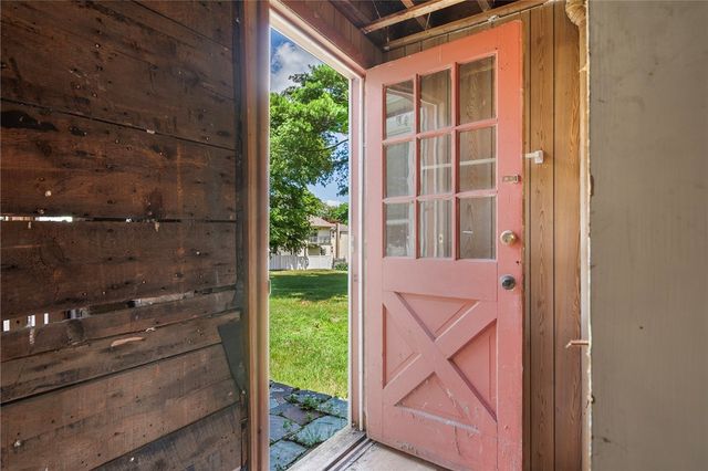 533 Scituate Avenue, Cranston, RI 02920