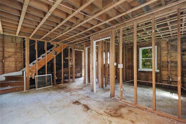 533 Scituate Avenue, Cranston, RI 02920