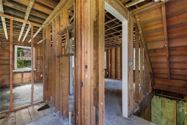 533 Scituate Avenue, Cranston, RI 02920