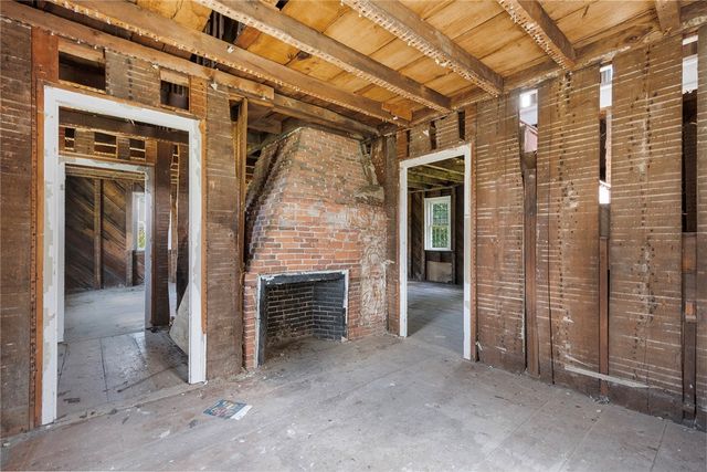 533 Scituate Avenue, Cranston, RI 02920