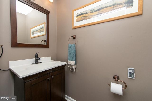 4605 GRENWICH LN, Mount Laurel, NJ 08054