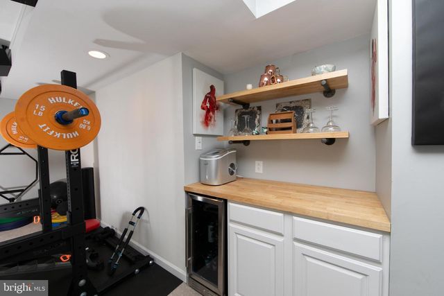 4605 GRENWICH LN, Mount Laurel, NJ 08054