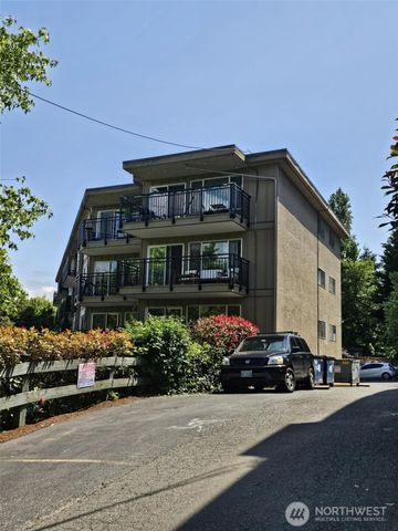 4051 Gilman Avenue W, Seattle, WA 98199