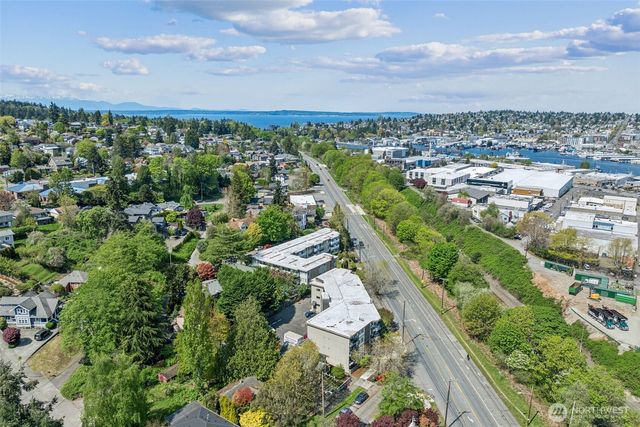 4051 Gilman Avenue W, Seattle, WA 98199