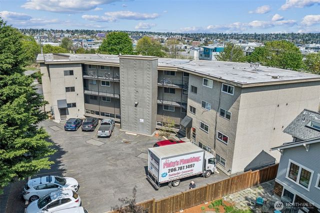 4051 Gilman Avenue W, Seattle, WA 98199