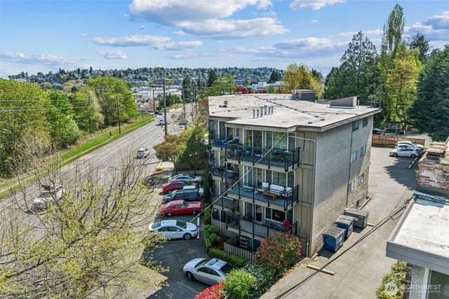 4051 Gilman Avenue W, Seattle, WA 98199