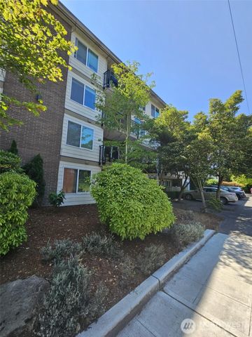 4051 Gilman Avenue W, Seattle, WA 98199