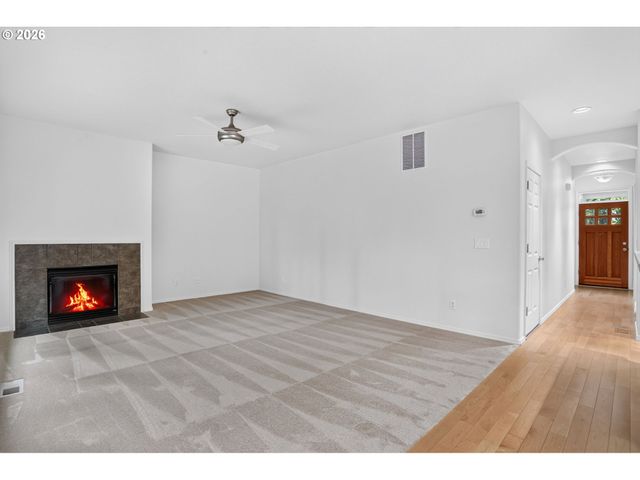 1026 Se ROUNDELAY St, Hillsboro, OR 97123
