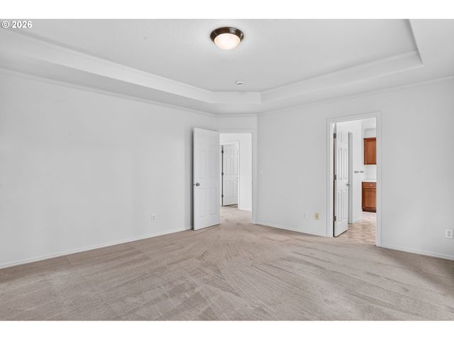1026 Se ROUNDELAY St, Hillsboro, OR 97123