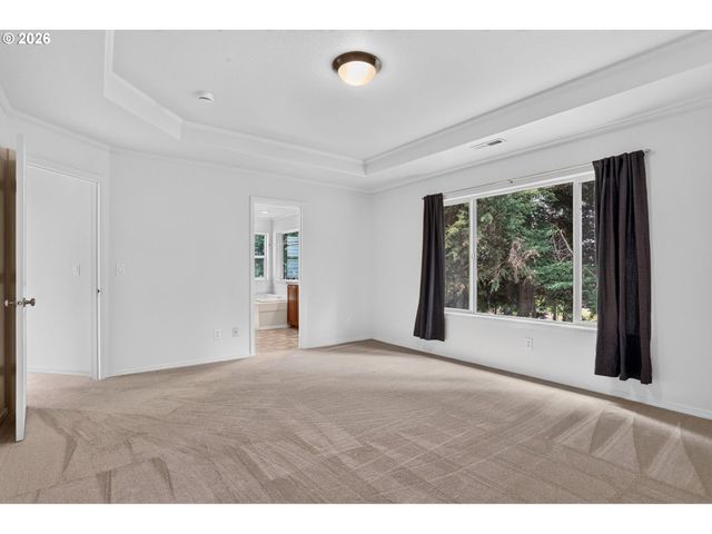 1026 Se ROUNDELAY St, Hillsboro, OR 97123