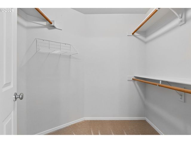1026 Se ROUNDELAY St, Hillsboro, OR 97123