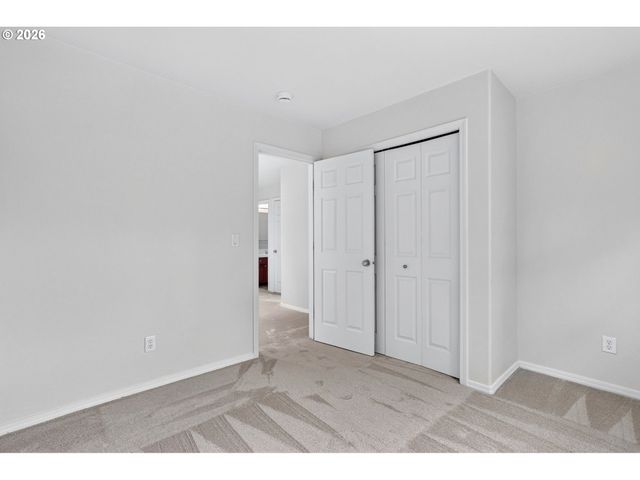 1026 Se ROUNDELAY St, Hillsboro, OR 97123