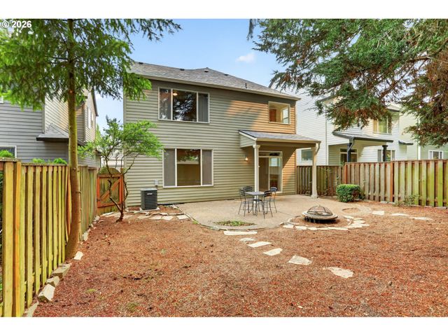 1026 Se ROUNDELAY St, Hillsboro, OR 97123