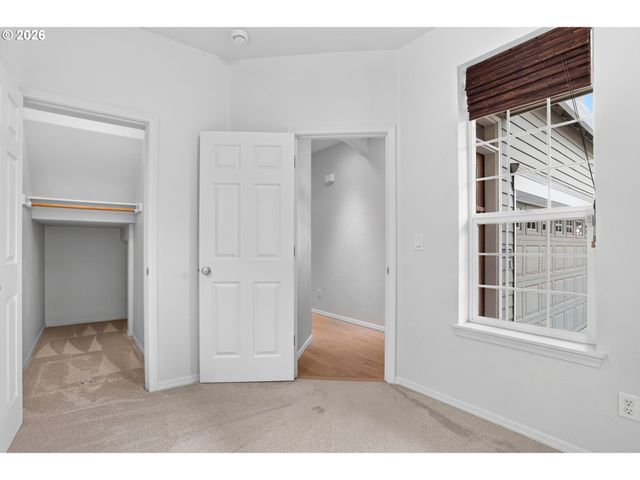 1026 Se ROUNDELAY St, Hillsboro, OR 97123