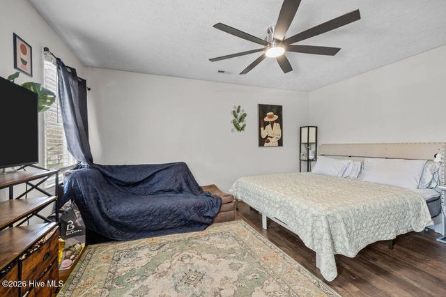 900 Dandridge Drive, Fayetteville, NC 28303