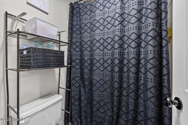 900 Dandridge Drive, Fayetteville, NC 28303